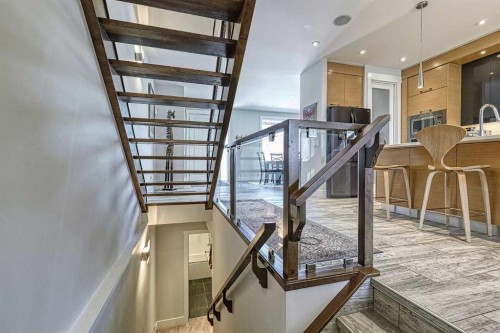 2418 24A Street Sw, Calgary, AB - Indoor Photo Showing Other Room