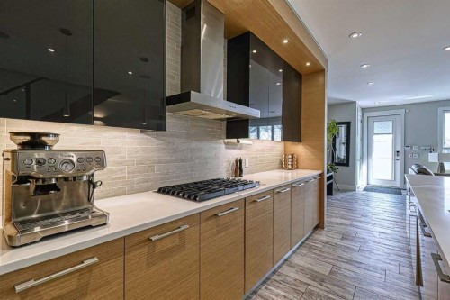 2418 24A Street Sw, Calgary, AB - Indoor Photo Showing Kitchen With Upgraded Kitchen