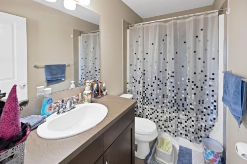 108 Panamount Way Nw, Calgary, AB - Indoor Photo Showing Bathroom