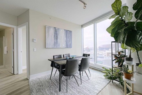 705-433 11 Avenue Se, Calgary, AB - Indoor Photo Showing Dining Room
