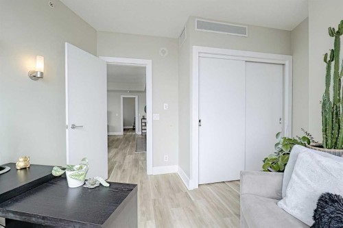 705-433 11 Avenue Se, Calgary, AB - Indoor