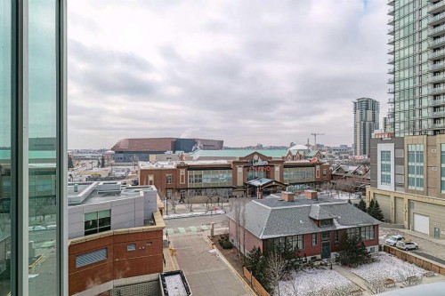 705-433 11 Avenue Se, Calgary, AB - Outdoor