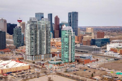 705-433 11 Avenue Se, Calgary, AB - Outdoor With View