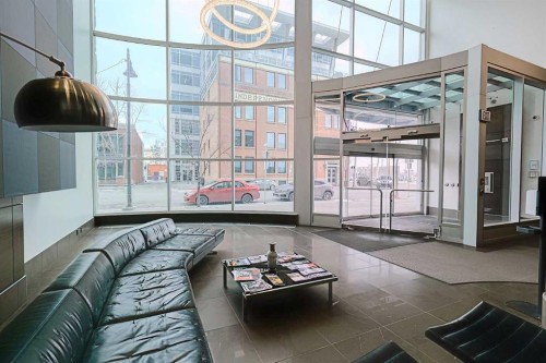 705-433 11 Avenue Se, Calgary, AB - Indoor Photo Showing Other Room