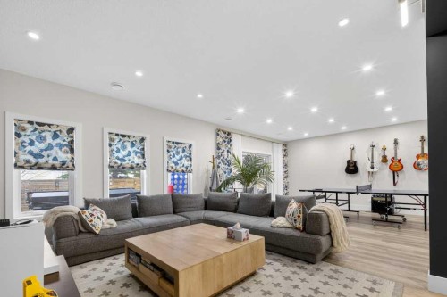 105 Westpoint Way Sw, Calgary, AB - Indoor Photo Showing Living Room