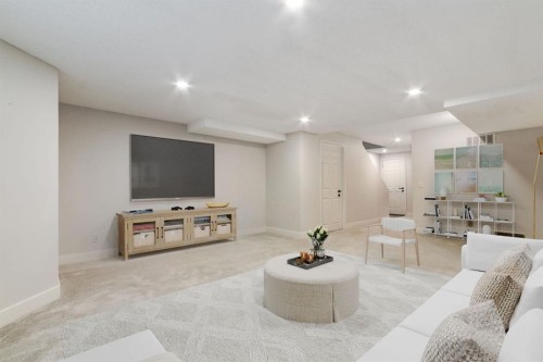 1749 7 Avenue Nw, Calgary, AB - Indoor