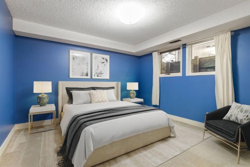 1749 7 Avenue Nw, Calgary, AB - Indoor Photo Showing Bedroom