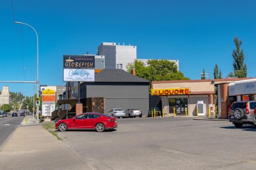 1749 7 Avenue Nw, Calgary, AB - Outdoor