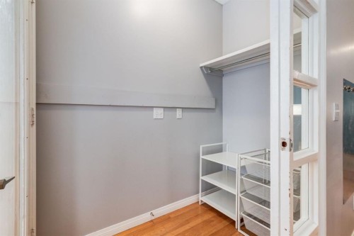 1749 7 Avenue Nw, Calgary, AB - Indoor