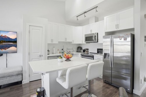 164 Evanscrest Gardens Nw, Calgary, AB - Indoor Photo Showing Kitchen