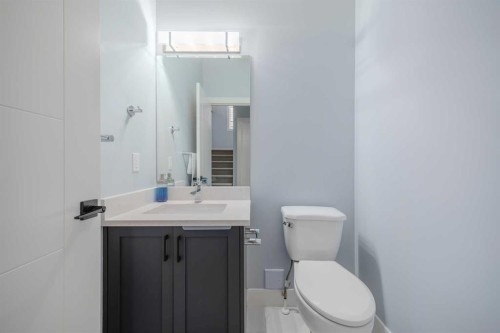 62 Legacy Glen Terrace Se, Calgary, AB - Indoor Photo Showing Bathroom