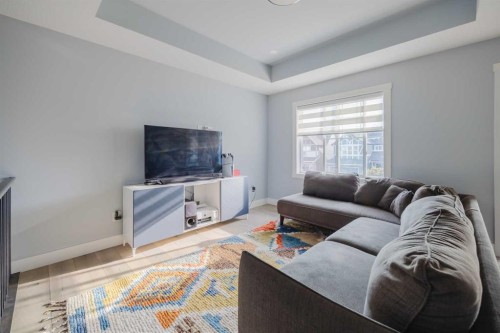 62 Legacy Glen Terrace Se, Calgary, AB - Indoor Photo Showing Living Room