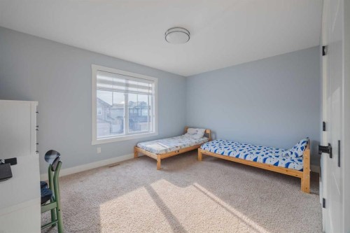 62 Legacy Glen Terrace Se, Calgary, AB - Indoor Photo Showing Bedroom