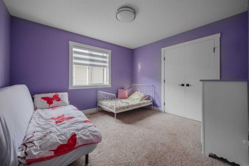 62 Legacy Glen Terrace Se, Calgary, AB - Indoor Photo Showing Bedroom