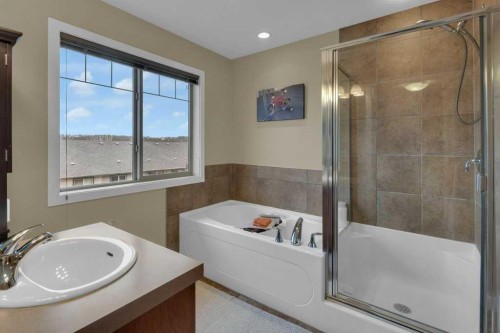 609-413 River Avenue, Cochrane, AB - Indoor Photo Showing Bathroom