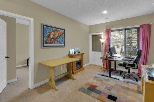 609-413 River Avenue, Cochrane, AB - Indoor Photo Showing Office