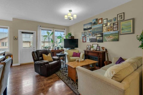 609-413 River Avenue, Cochrane, AB - Indoor Photo Showing Living Room