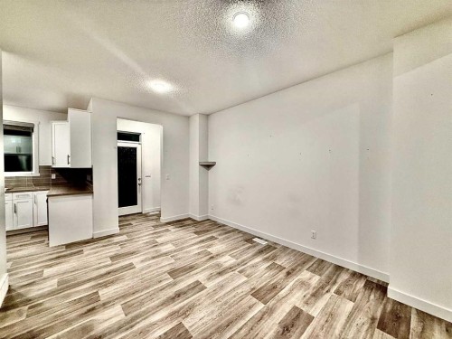 189 Carringvue Way Nw, Calgary, AB - Indoor Photo Showing Other Room