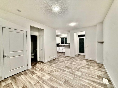 189 Carringvue Way Nw, Calgary, AB - Indoor Photo Showing Other Room