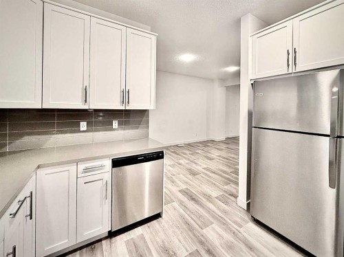 189 Carringvue Way Nw, Calgary, AB - Indoor Photo Showing Kitchen