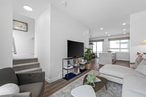 293 Dieppe Drive Sw, Calgary, AB - Indoor Photo Showing Living Room