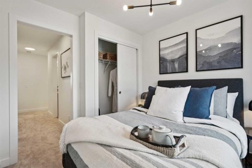 293 Dieppe Drive Sw, Calgary, AB - Indoor Photo Showing Bedroom