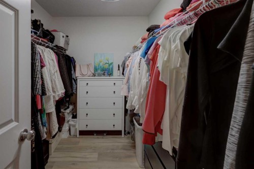 90 Royal Crest Point Nw, Calgary, AB - Indoor With Storage