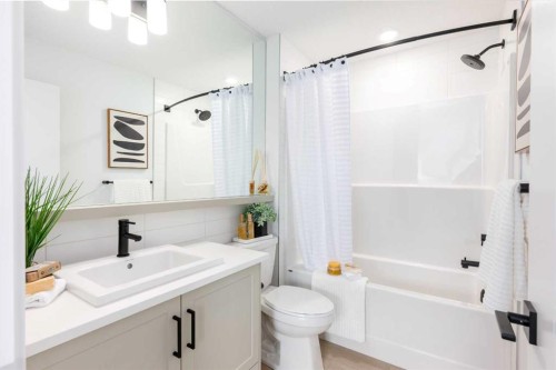 78 Heirloom Passage Se, Calgary, AB - Indoor Photo Showing Bathroom
