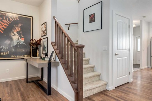 128 Heritage Heights, Cochrane, AB - Indoor Photo Showing Other Room