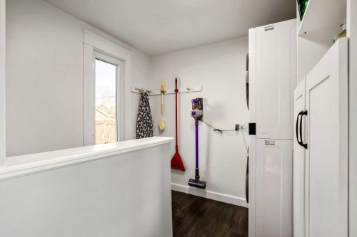 330 3 Avenue Se, High River, AB - Indoor Photo Showing Other Room