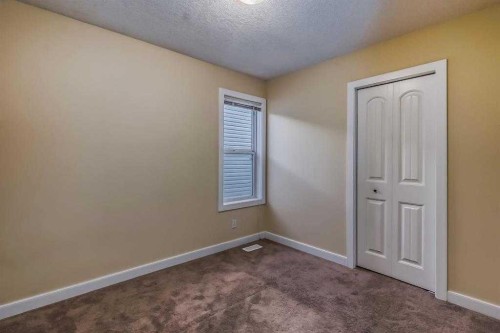 211 Saddlebrook Way Ne, Calgary, AB - Indoor Photo Showing Other Room