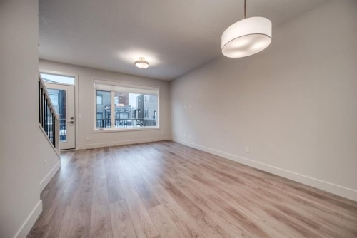 81 Royal Elm Green Nw, Calgary, AB - Indoor Photo Showing Other Room