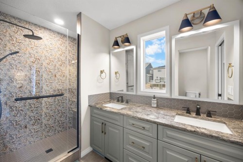 17 Calhoun Crescent Ne, Calgary, AB - Indoor Photo Showing Bathroom