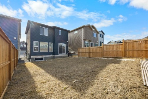 17 Calhoun Crescent Ne, Calgary, AB - Outdoor