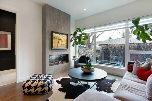 1911 31 Avenue Sw, Calgary, AB - Indoor Photo Showing Living Room With Fireplace
