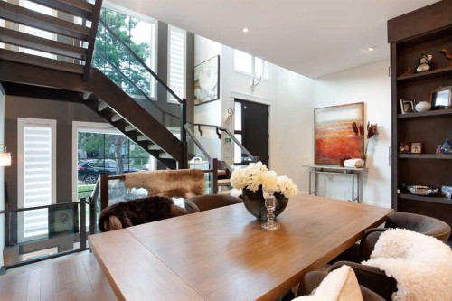 1911 31 Avenue Sw, Calgary, AB - Indoor Photo Showing Dining Room