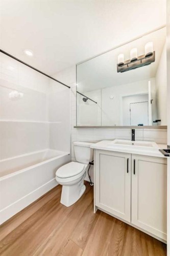 86 Heirloom Passage Se, Calgary, AB - Indoor Photo Showing Bathroom