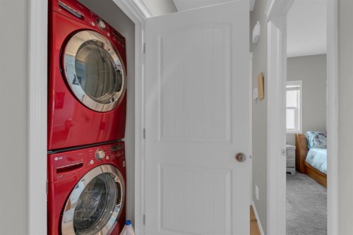 138 Reunion Landing, Airdrie, AB - Indoor Photo Showing Laundry Room