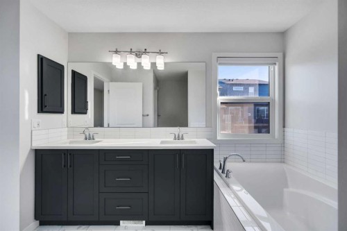 20 Rowley Common Nw, Calgary, AB - Indoor Photo Showing Bathroom