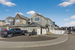 229 Nolanhurst Way NW Calgary, AB T3R 1S7