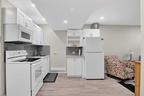 229 Nolanhurst Way Nw, Calgary, AB - Indoor Photo Showing Kitchen