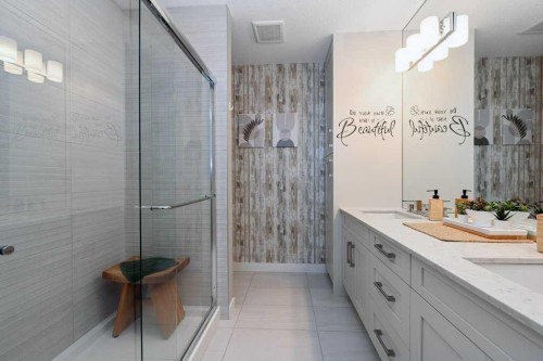 210-20 Walgrove Walk Se, Calgary, AB - Indoor Photo Showing Bathroom