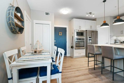 210-20 Walgrove Walk Se, Calgary, AB - Indoor