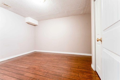 343 Millview Bay Sw, Calgary, AB - Indoor Photo Showing Other Room
