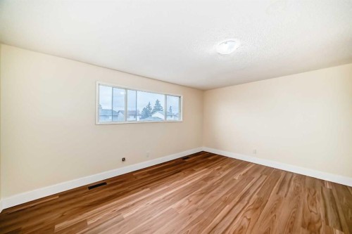 5 Templeby Way Ne, Calgary, AB - Indoor Photo Showing Other Room