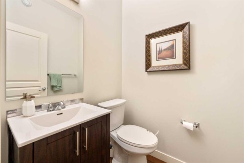 150 Auburn Springs Boulevard Se, Calgary, AB - Indoor Photo Showing Bathroom
