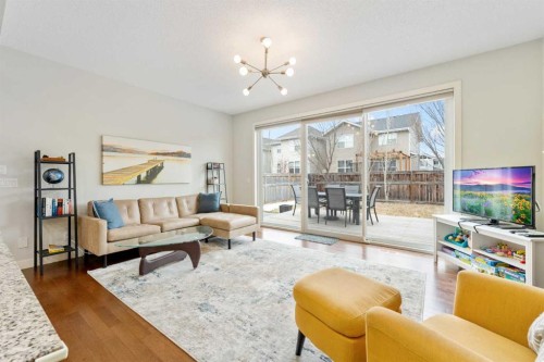 150 Auburn Springs Boulevard Se, Calgary, AB - Indoor Photo Showing Living Room