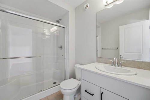 125 Edith Gate Nw, Calgary, AB - Indoor Photo Showing Bathroom