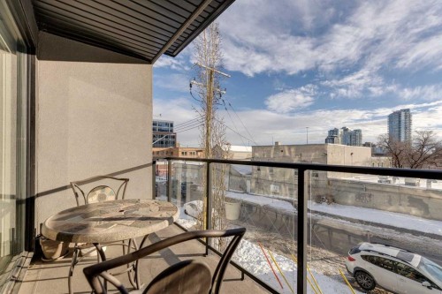 202-414 Meredith Road Ne, Calgary, AB - Outdoor With Balcony