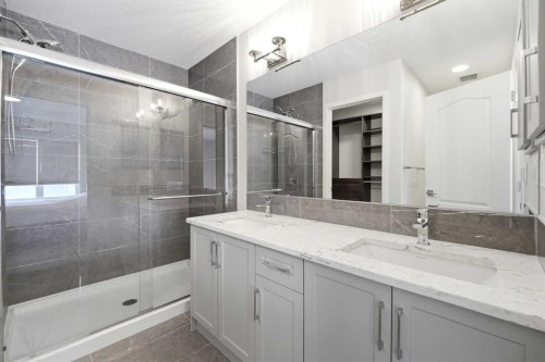 34 Aquila Way Nw, Calgary, AB - Indoor Photo Showing Bathroom